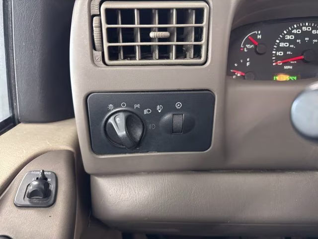 2003 Arizona Beige Clearcoat Metallic Ford Super Duty F-350 SRW Lariat 4X4 Truck