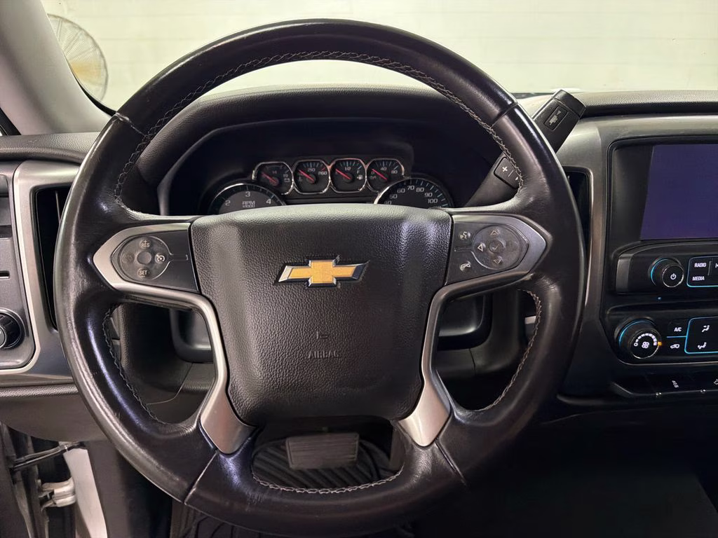2018 Silver Ice Metallic Chevrolet Silverado 1500 LT RWD Truck