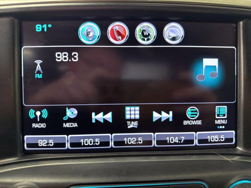 2018 Silver Ice Metallic Chevrolet Silverado 1500 LT RWD Truck