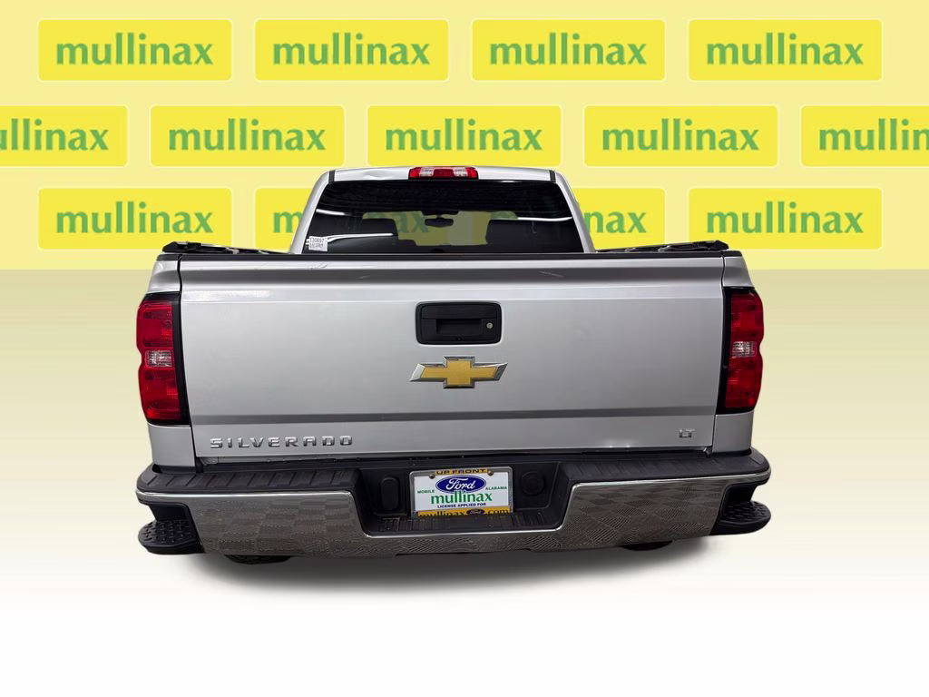 2018 Silver Ice Metallic Chevrolet Silverado 1500 LT RWD Truck