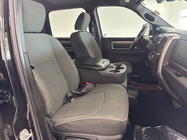 2021 Diamond Black Crystal Pearlcoat Ram 1500 Warlock 4X4 Truck