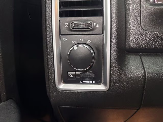 2021 Diamond Black Crystal Pearlcoat Ram 1500 Warlock 4X4 Truck