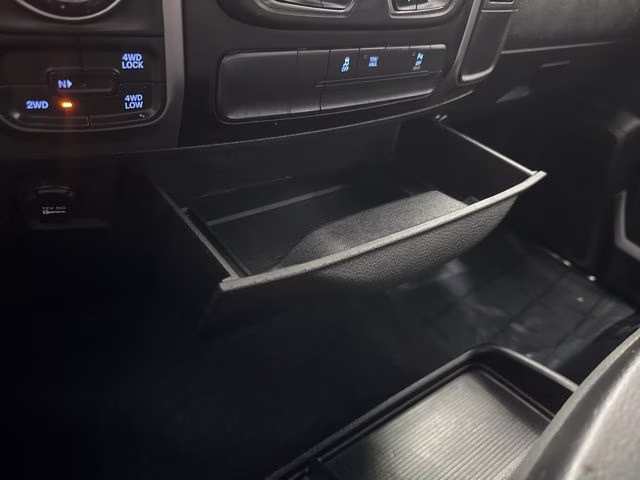 2021 Diamond Black Crystal Pearlcoat Ram 1500 Warlock 4X4 Truck