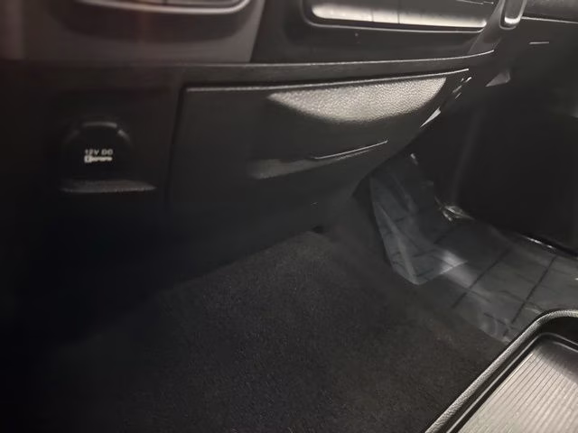 2021 Diamond Black Crystal Pearlcoat Ram 1500 Warlock 4X4 Truck