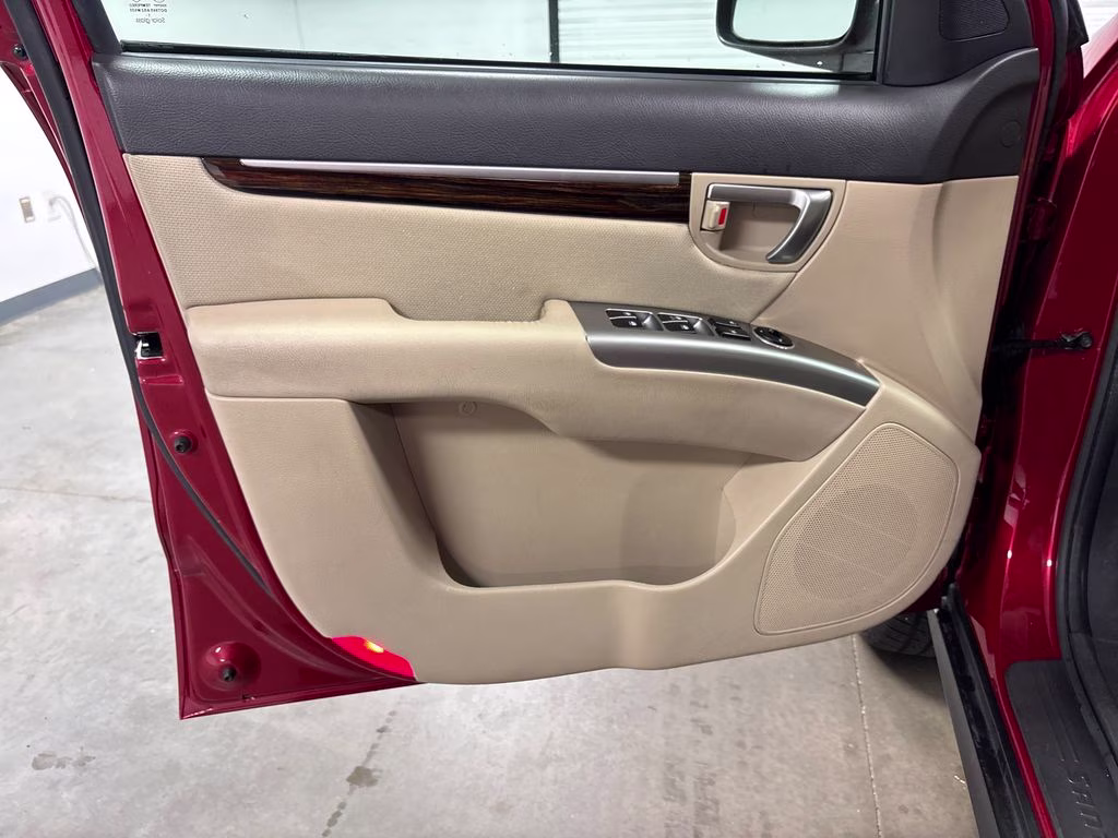 2012 Sierra Red Hyundai Santa Fe GLS FWD SUV