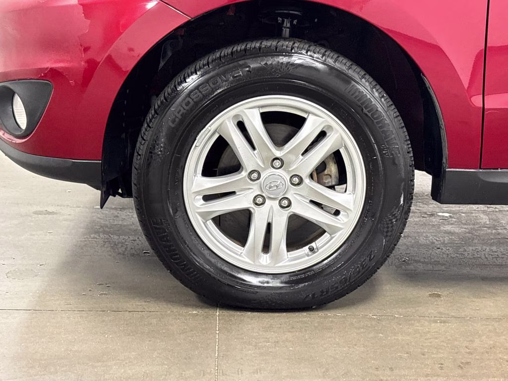 2012 Sierra Red Hyundai Santa Fe GLS FWD SUV