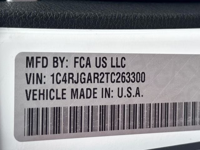 2026 Bright White Clearcoat Jeep Grand Cherokee Laredo Altitude RWD SUV