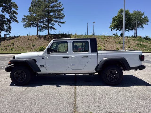 2026 Bright White Clearcoat Jeep Gladiator Sport 4X4 Truck