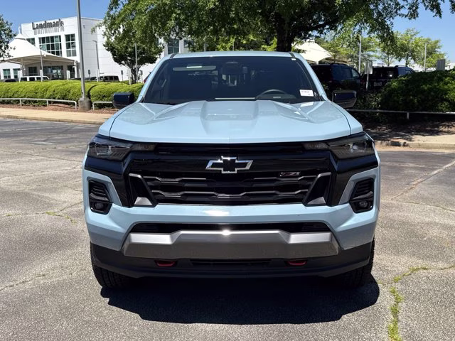 2025 Snowdrift Metallic Chevrolet Colorado 4WD Z71 4X4 Truck