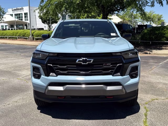 2025 Snowdrift Metallic Chevrolet Colorado 4WD Z71 4X4 Truck