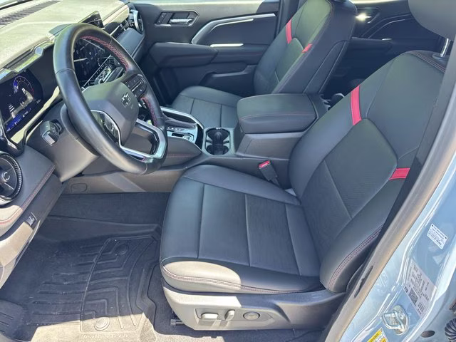 2025 Snowdrift Metallic Chevrolet Colorado 4WD Z71 4X4 Truck