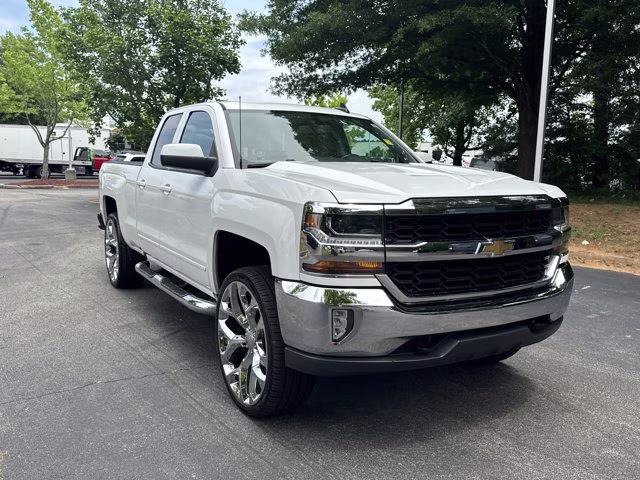 2018 Summit White Chevrolet Silverado 1500 LT 4X4 Truck