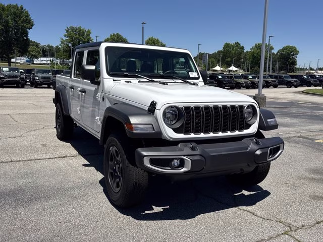 2026 Bright White Clearcoat Jeep Gladiator Sport 4X4 Truck