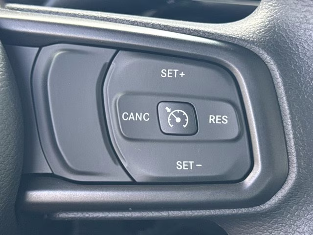 2026 Bright White Clearcoat Jeep Gladiator Sport 4X4 Truck