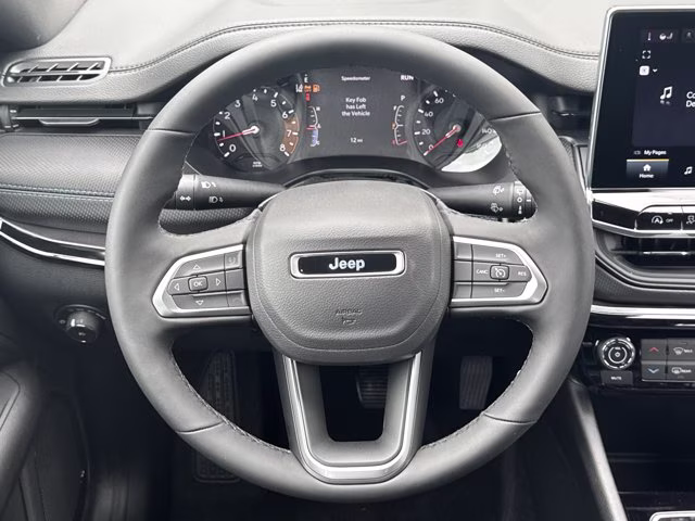 2026 Bright White Clearcoat Jeep Compass Latitude Altitude 4X4 SUV
