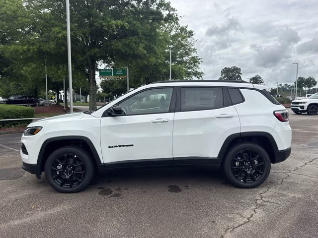 2026 Bright White Clearcoat Jeep Compass Latitude Altitude 4X4 SUV