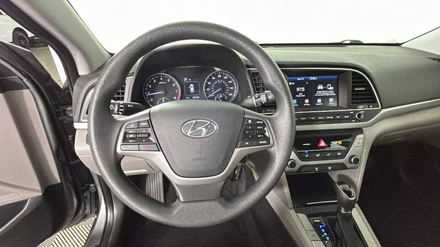 2018 Gray Hyundai Elantra SEL FWD Sedan