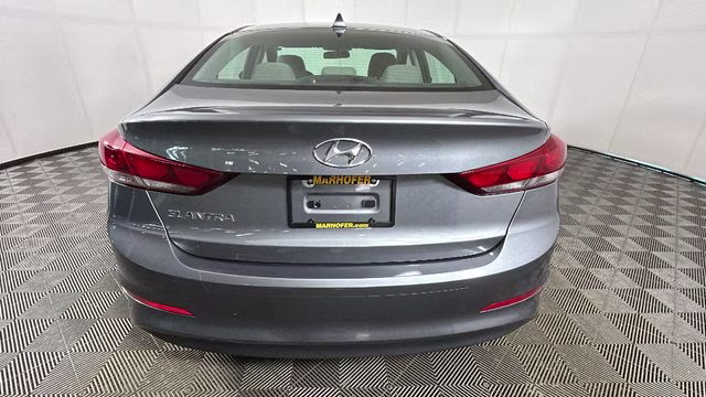 2018 Gray Hyundai Elantra SEL FWD Sedan