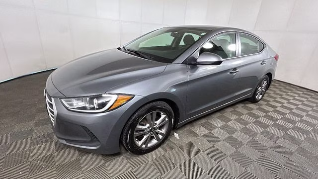 2018 Gray Hyundai Elantra SEL FWD Sedan