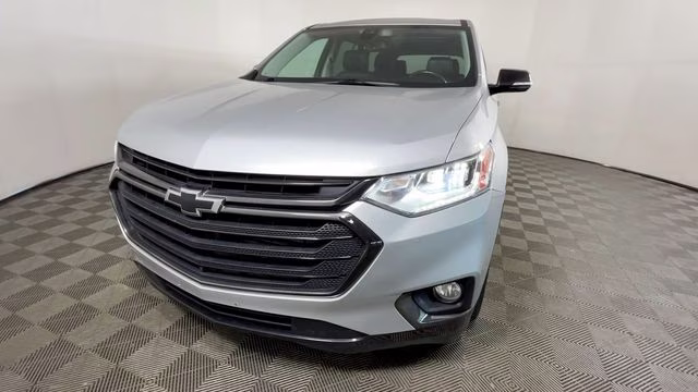 2019 Silver Ice Metallic Chevrolet Traverse Premier AWD SUV
