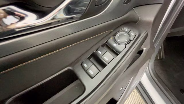 2019 Silver Ice Metallic Chevrolet Traverse Premier AWD SUV