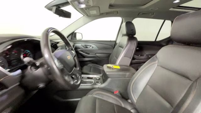 2019 Silver Ice Metallic Chevrolet Traverse Premier AWD SUV