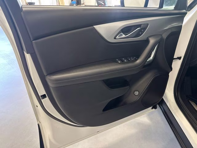 2021 Summit White Chevrolet Blazer LT FWD SUV