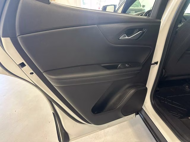 2021 Summit White Chevrolet Blazer LT FWD SUV