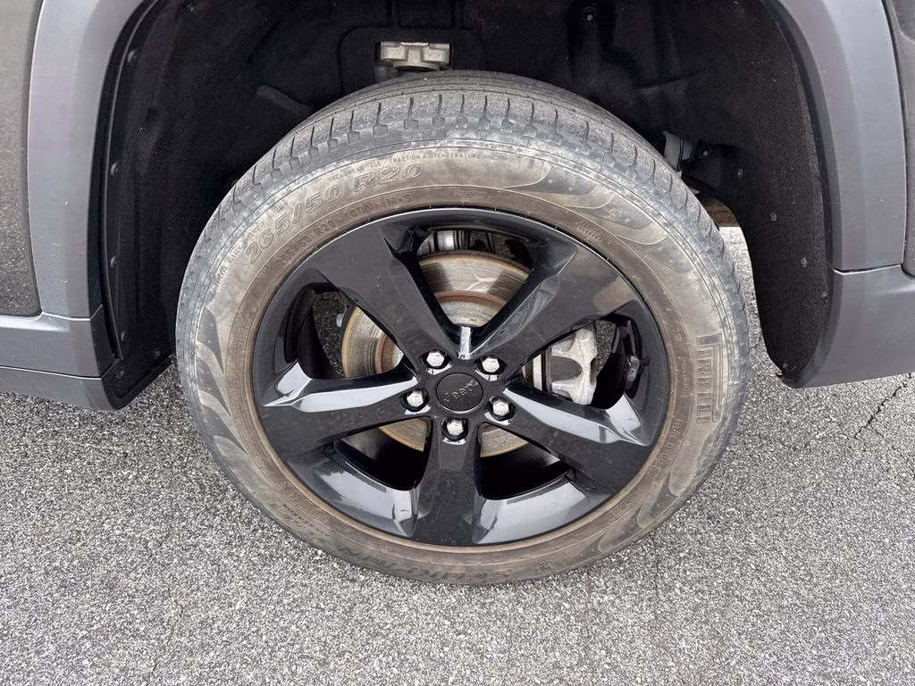 2023 Rocky Mountain Pearlcoat Jeep Grand Cherokee L Limited 4X4 SUV