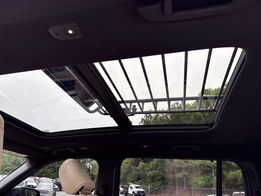 2023 Rocky Mountain Pearlcoat Jeep Grand Cherokee L Limited 4X4 SUV
