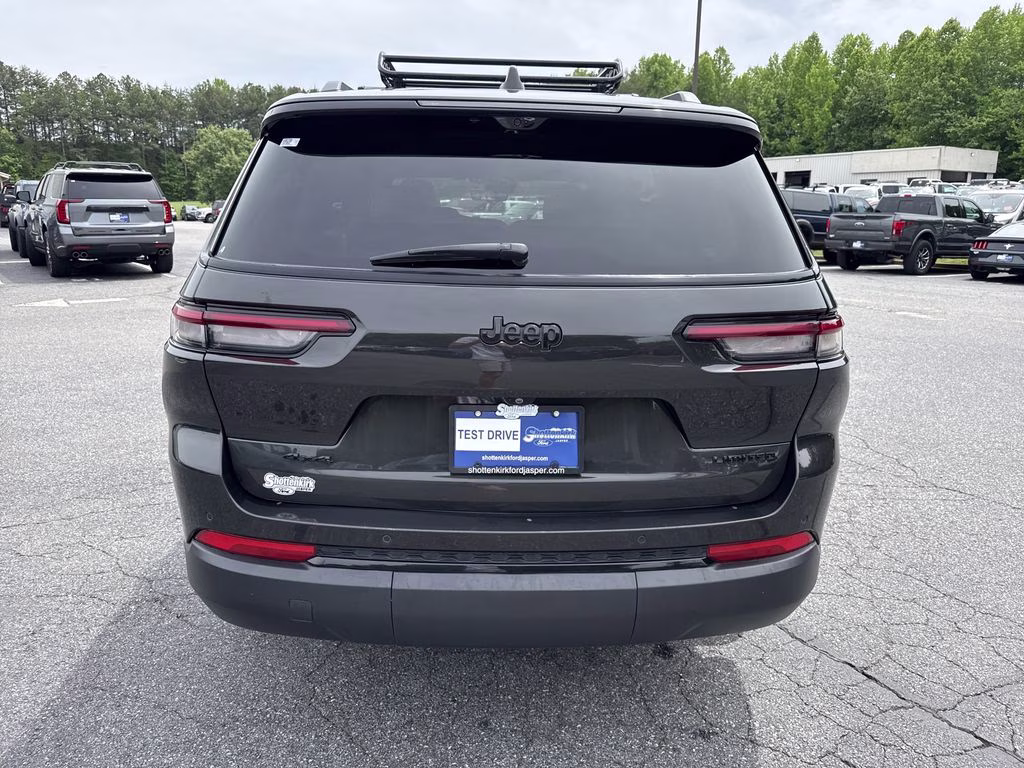 2023 Rocky Mountain Pearlcoat Jeep Grand Cherokee L Limited 4X4 SUV