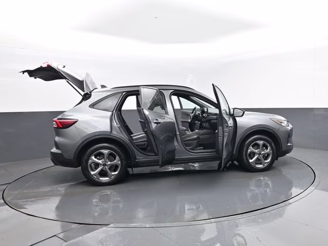 2025 Gray Metallic Ford Escape ST-Line AWD SUV