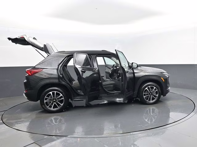 2025 Mosaic Black Metallic Chevrolet Trailblazer LT AWD SUV