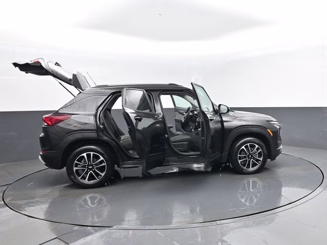 2025 Mosaic Black Metallic Chevrolet Trailblazer LT AWD SUV