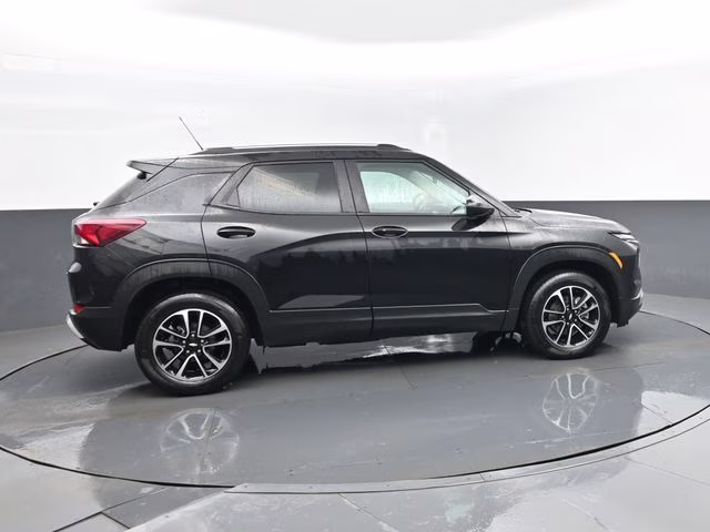 2025 Mosaic Black Metallic Chevrolet Trailblazer LT AWD SUV
