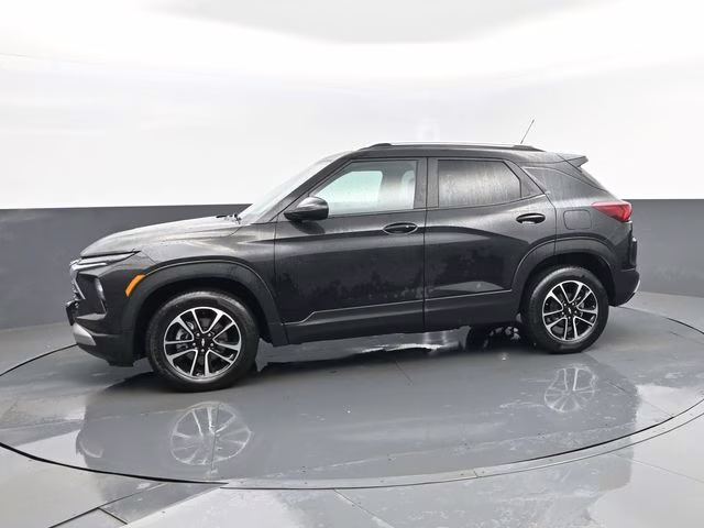 2025 Mosaic Black Metallic Chevrolet Trailblazer LT AWD SUV