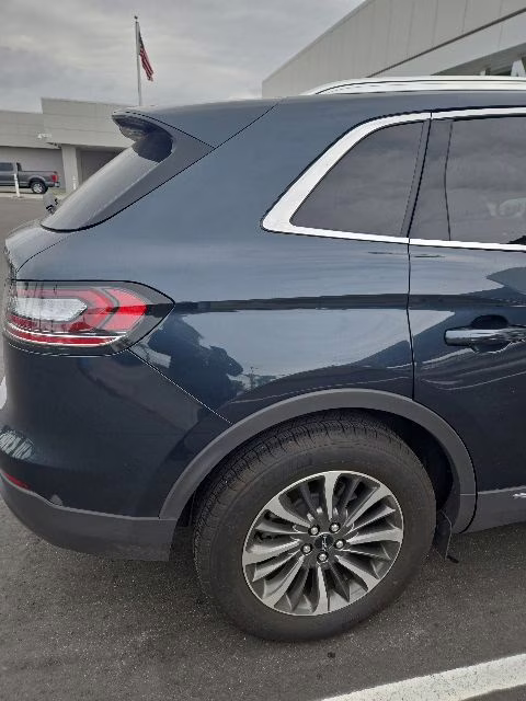 2023 Flight Blue Metallic Clearcoat Lincoln Nautilus Standard FWD SUV