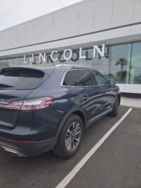 2023 Flight Blue Metallic Clearcoat Lincoln Nautilus Standard FWD SUV