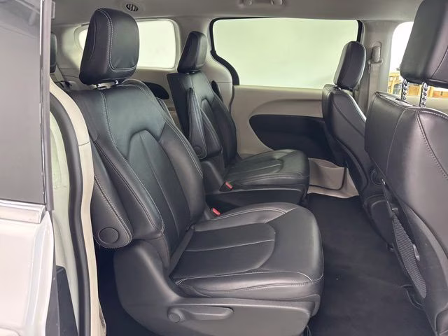 2024 Bright White Clearcoat Chrysler Pacifica Hybrid Select FWD Van