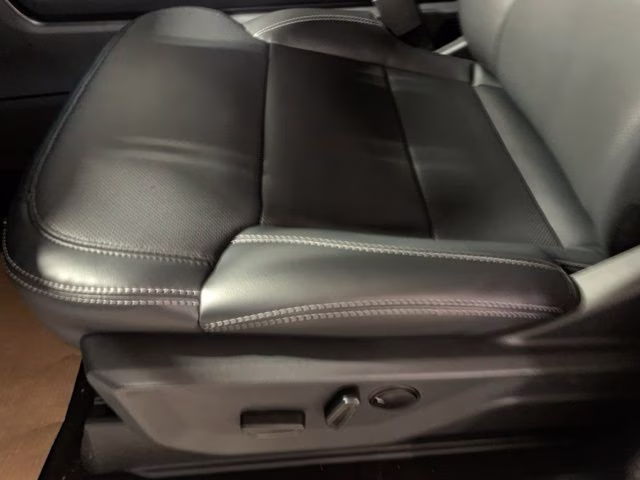 2026 Star White Metallic Tri-Coat Ford Expedition Max Platinum 4X4 SUV
