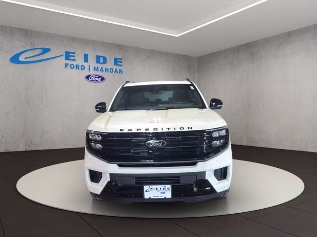 2026 Star White Metallic Tri-Coat Ford Expedition Max Platinum 4X4 SUV
