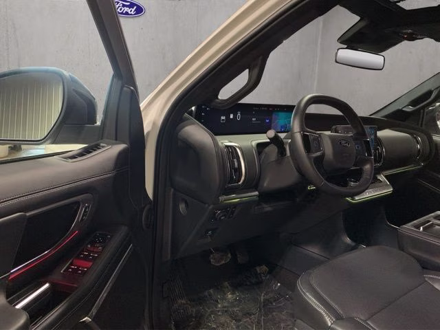 2026 Star White Metallic Tri-Coat Ford Expedition Max Platinum 4X4 SUV