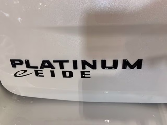 2026 Star White Metallic Tri-Coat Ford Expedition Max Platinum 4X4 SUV