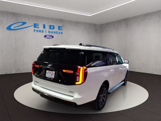 2026 Star White Metallic Tri-Coat Ford Expedition Max Platinum 4X4 SUV