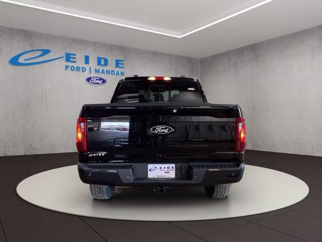 2026 Agate Black Metallic Ford F-150 XLT Black Appearance 4X4 Truck