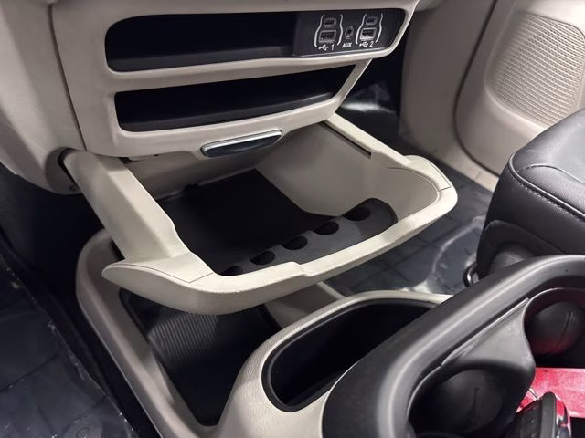 2024 Bright White Clearcoat Chrysler Pacifica Hybrid Select FWD Van