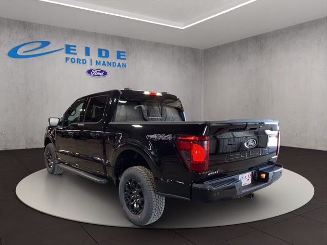 2026 Agate Black Metallic Ford F-150 XLT Black Appearance 4X4 Truck