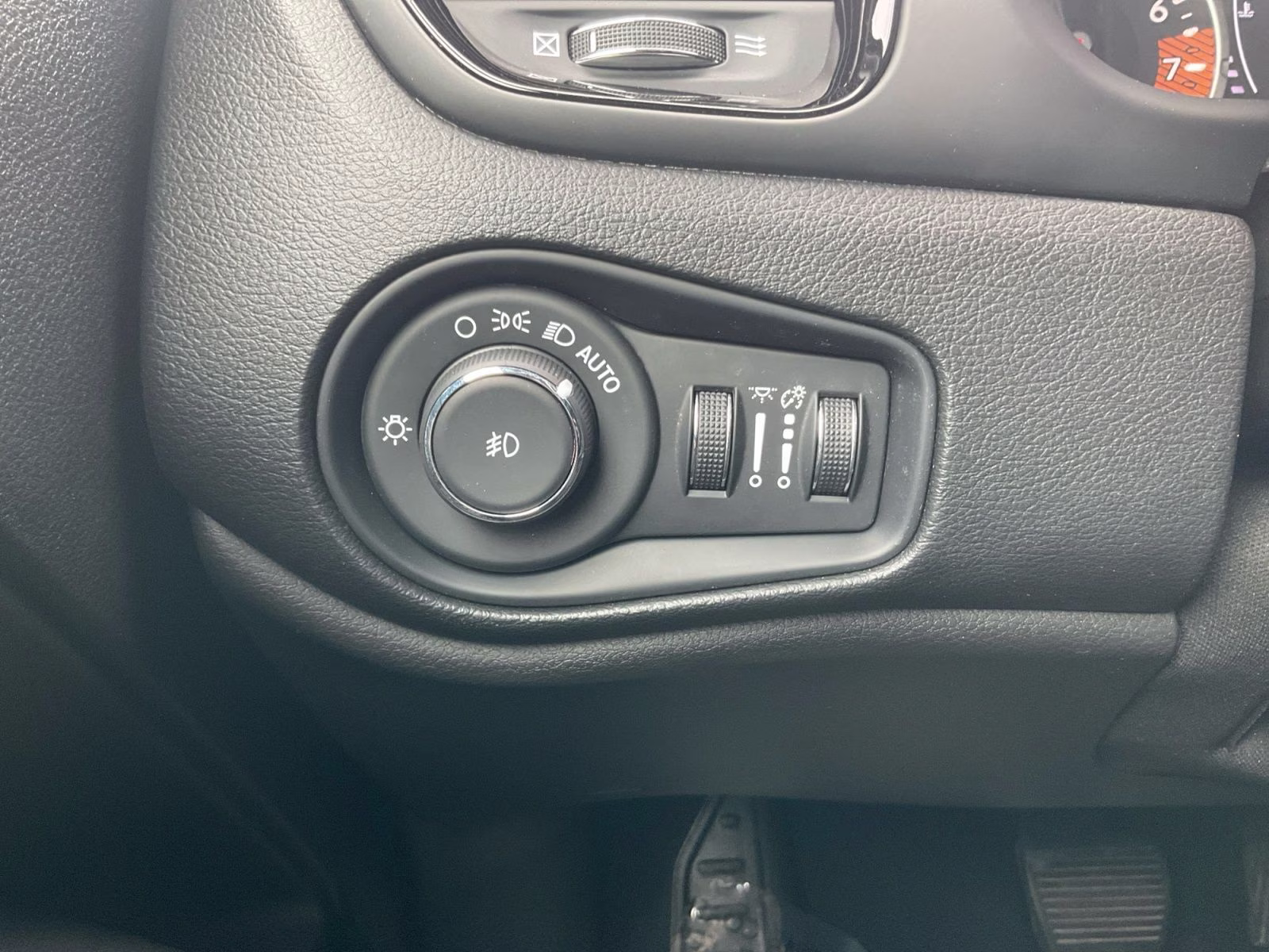 2019 Colorado Red Clearcoat Jeep Renegade Latitude 4X4 SUV