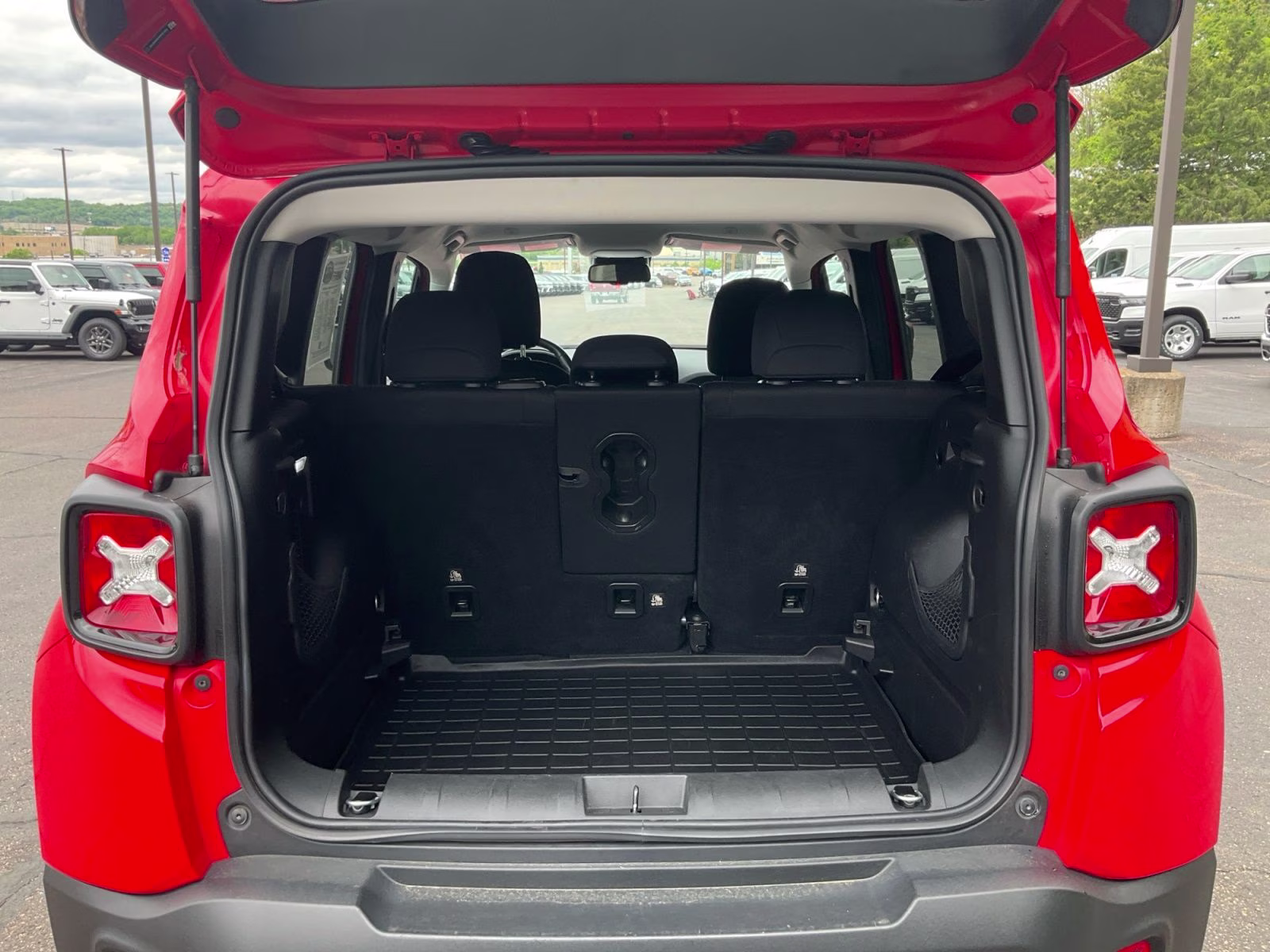 2019 Colorado Red Clearcoat Jeep Renegade Latitude 4X4 SUV