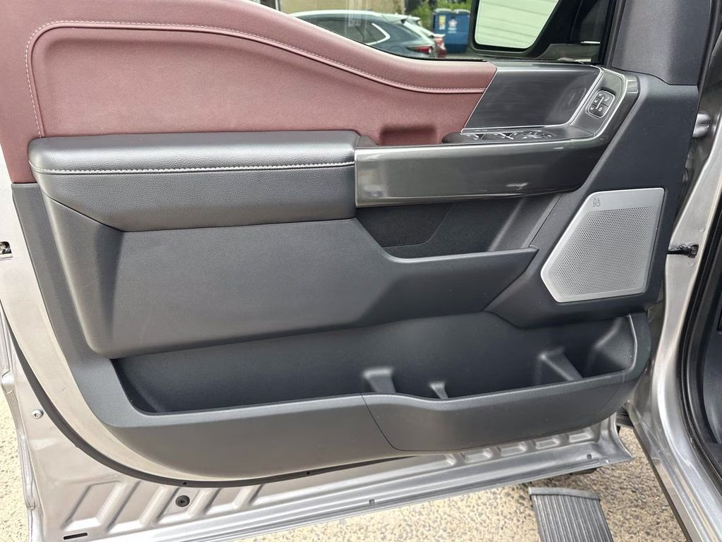 2022 Silver Metallic Ford F-150 Lariat 4X4 Truck